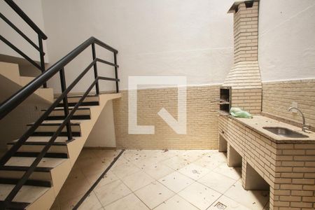 Casa de condomínio à venda com 240m², 4 quartos e 2 vagasChurrasqueira