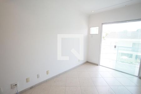 Casa de condomínio à venda com 240m², 4 quartos e 2 vagasQuarto Suíte 2