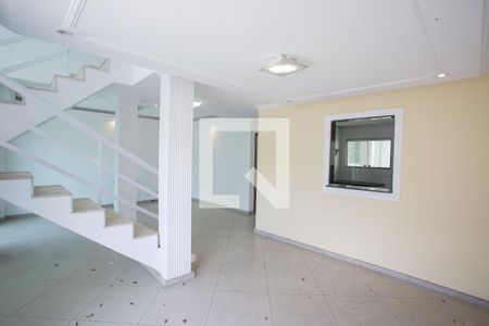 Sala de casa de condomínio à venda com 4 quartos, 240m² em Taquara, Rio de Janeiro