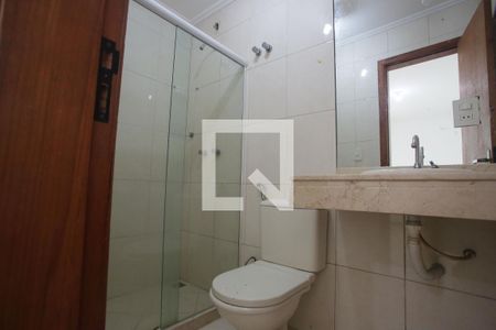 Casa de condomínio à venda com 240m², 4 quartos e 2 vagasBanheiro da Suíte 1