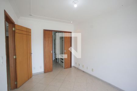 Casa de condomínio à venda com 240m², 4 quartos e 2 vagasQuarto Suíte 2