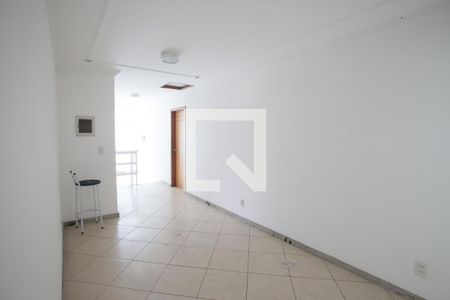 Casa de condomínio à venda com 240m², 4 quartos e 2 vagasHall dos Quartos