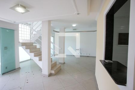 Sala de casa de condomínio à venda com 4 quartos, 240m² em Taquara, Rio de Janeiro