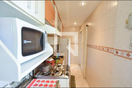 Apartamento à venda com 68m², 2 quartos e 1 vagaCozinha