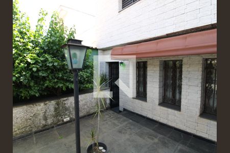 Casa à venda com 180m², 4 quartos e 2 vagasVaranda