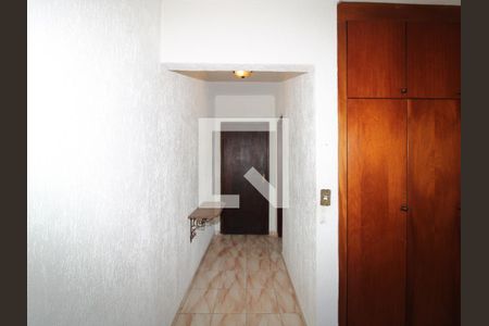 Casa à venda com 180m², 4 quartos e 2 vagasSuíte