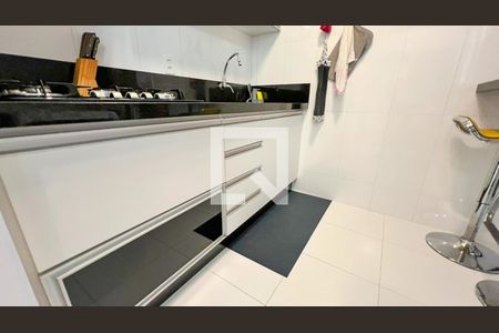 Apartamento à venda com 60m², 2 quartos e 1 vagaCozinha