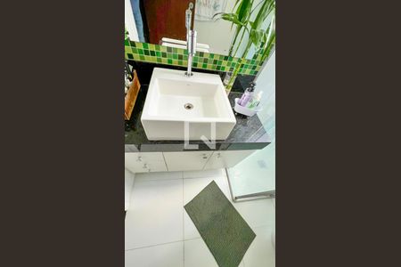 Apartamento à venda com 60m², 2 quartos e 1 vagaBanheiro 