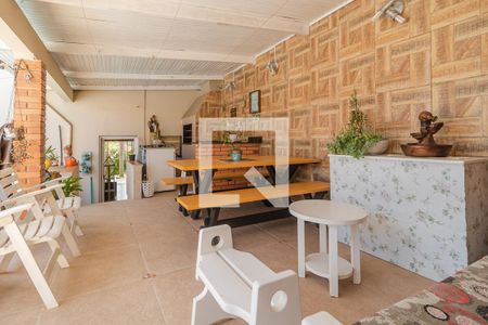 Casa à venda com 270m², 4 quartos e 2 vagasQuintal - Churrasqueira