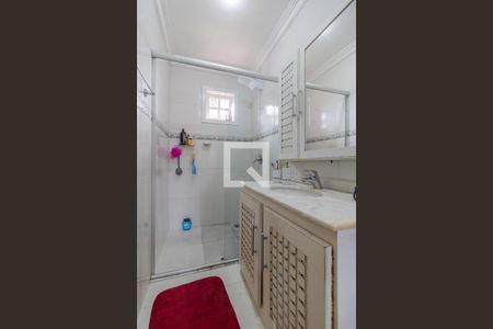 Casa à venda com 270m², 4 quartos e 2 vagasBanheiro