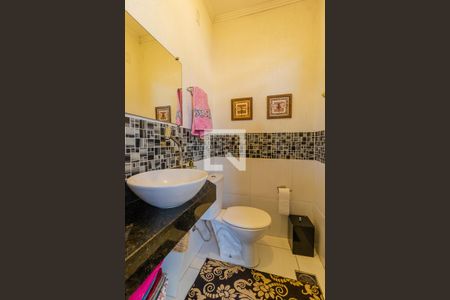 Casa à venda com 270m², 4 quartos e 2 vagasLavabo