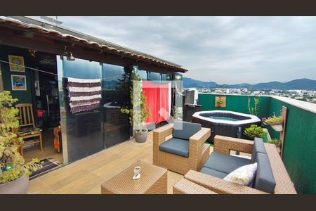 Apartamento à venda com 186m², 4 quartos e 1 vaga Apartamento à venda com 186m², 4 quartos e 1 vagacobertura - area externa