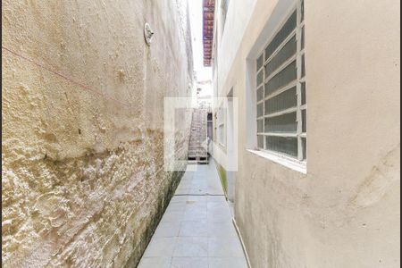 Casa para alugar com 37m², 1 quarto e sem vaga Casa para alugar com 37m², 1 quarto e sem vagaCorredor Externo