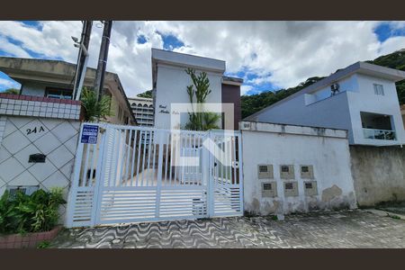 Casa para alugar com 110m², 2 quartos e 2 vagasFachada