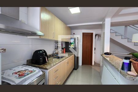 Casa para alugar com 110m², 2 quartos e 2 vagasCozinha