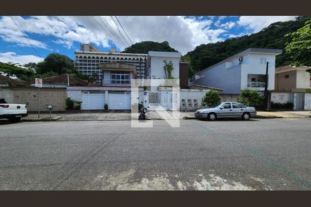 Casa para alugar com 110m², 2 quartos e 2 vagasVista da Rua