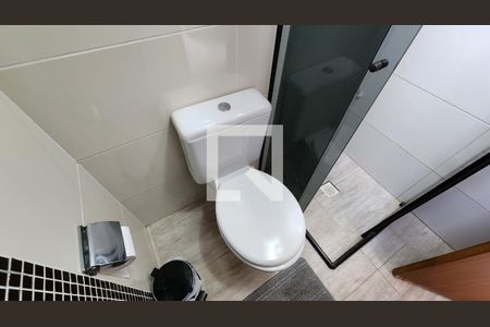 Casa para alugar com 110m², 2 quartos e 2 vagasBanheiro da Suíte 1