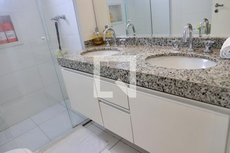 Apartamento à venda com 200m², 3 quartos e 3 vagasBanheiro Suíte Master