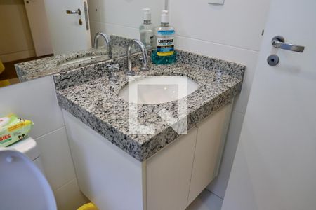 Apartamento à venda com 200m², 3 quartos e 3 vagasBanheiro da Suíte 1