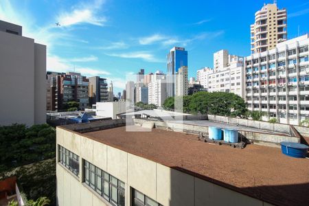 Apartamento à venda com 40m², 1 quarto e 1 vagaCozinha e Área de Serviço (Vista)
