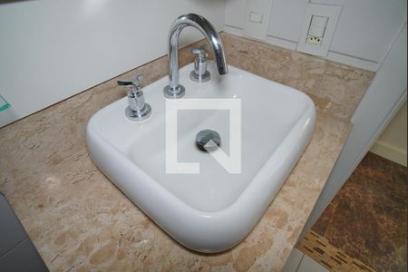 Apartamento para alugar com 70m², 1 quarto e 2 vagasBanheiro da Suíte