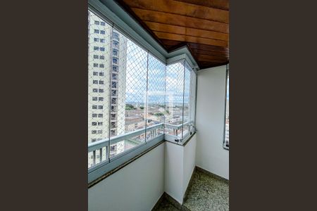 Apartamento para alugar com 115m², 3 quartos e 2 vagasVaranda da Suíte