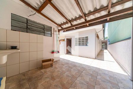 Casa para alugar com 70m², 1 quarto e 2 vagasDetalhe de serviço 