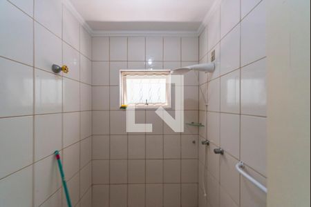 Casa para alugar com 70m², 1 quarto e 2 vagasBanheiro