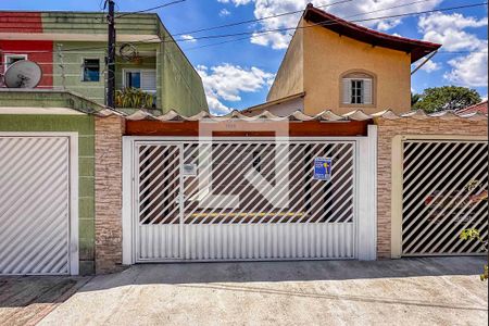 Casa para alugar com 70m², 1 quarto e 2 vagasFachada