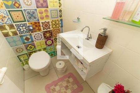 Casa à venda com 143m², 3 quartos e 1 vagaLavabo