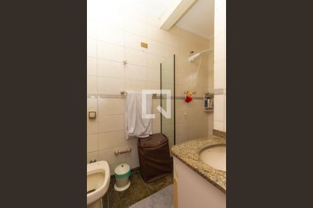 Casa à venda com 143m², 3 quartos e 1 vagaBanheiro da Suíte 2