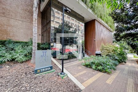 Apartamento à venda com 73m², 2 quartos e 2 vagasFachada