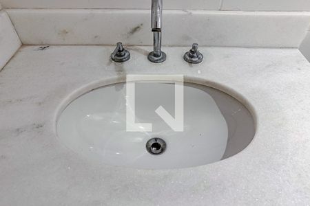 Apartamento à venda com 73m², 2 quartos e 2 vagasBanheiro