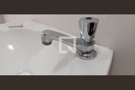 Casa à venda com 105m², 2 quartos e 2 vagasLavabo