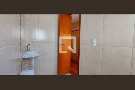 Casa à venda com 105m², 2 quartos e 2 vagasBanheiro Quarto 2 suíte