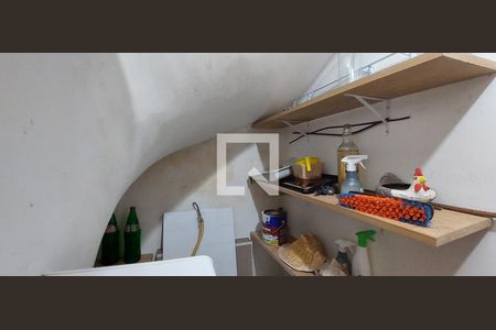 Casa à venda com 105m², 2 quartos e 2 vagasDepósito