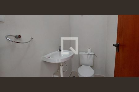 Casa à venda com 105m², 2 quartos e 2 vagasLavabo