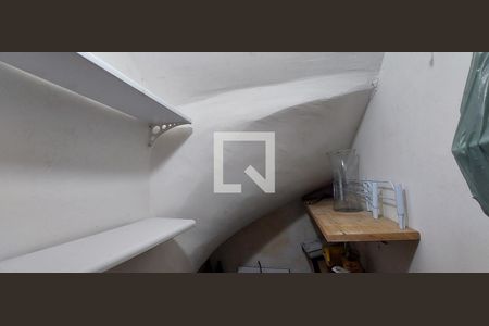 Casa à venda com 105m², 2 quartos e 2 vagasDepósito