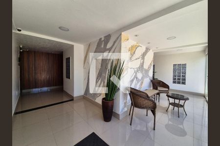 Apartamento à venda com 82m², 2 quartos e 1 vaga Apartamento à venda com 82m², 2 quartos e 1 vagaHall de entrada