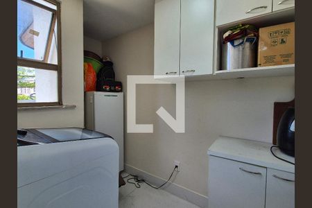 Apartamento à venda com 82m², 2 quartos e 1 vaga Apartamento à venda com 82m², 2 quartos e 1 vagaÁrea de Serviço