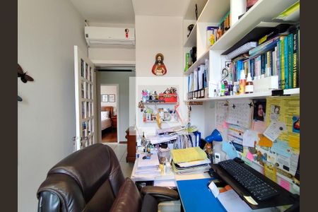 Escritório de apartamento à venda com 3 quartos, 194m² em Alto Barroca, Belo Horizonte