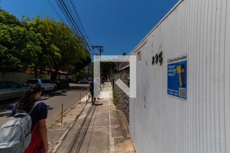 Casa à venda com 350m², 5 quartos e 3 vagasPlaquinha