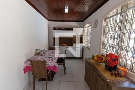 Casa à venda com 350m², 5 quartos e 3 vagasCozinha