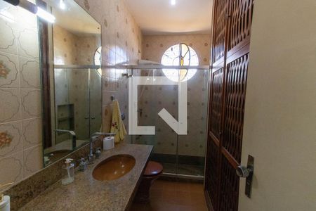 Casa à venda com 350m², 5 quartos e 3 vagasBanheiro Social