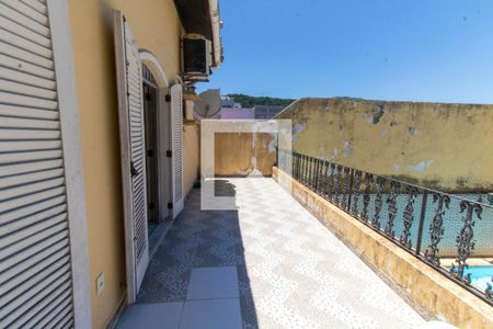 Casa à venda com 350m², 5 quartos e 3 vagasVaranda do Quarto 2