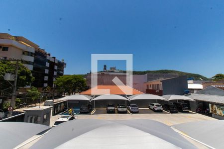 Casa à venda com 350m², 5 quartos e 3 vagasVista da Suíte 2