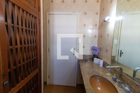 Casa à venda com 350m², 5 quartos e 3 vagasBanheiro Social
