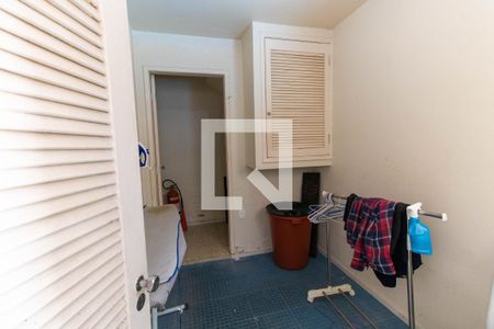 Casa à venda com 350m², 5 quartos e 3 vagasQuarto de Serviço 2