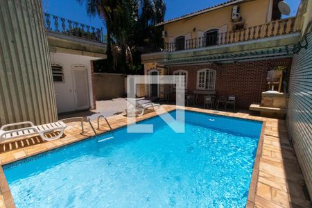 Casa à venda com 350m², 5 quartos e 3 vagasPiscina