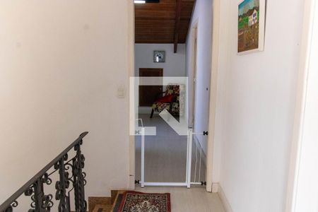 Casa à venda com 350m², 5 quartos e 3 vagasCorredor 